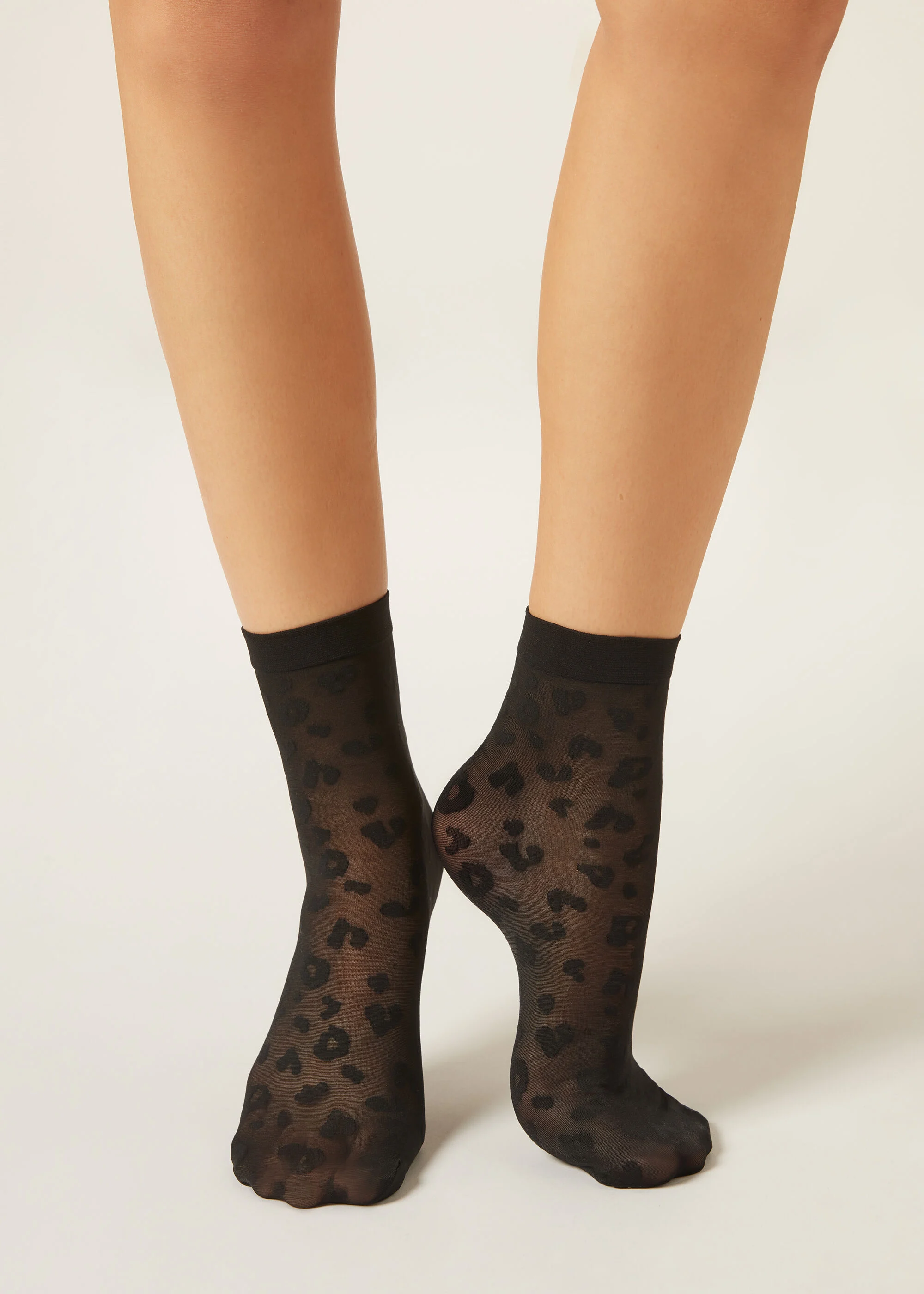 Sheer Animal Pattern Short Socks